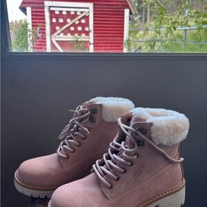 Pink Winter Boots with Cozy Fleece Lining